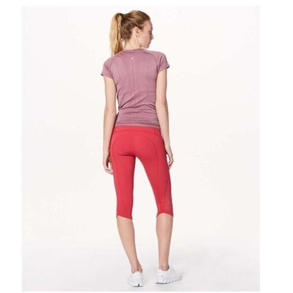 Lululemon Sun Runner Crop in Fuchsia Pink - 2 - Picture 4 of 11